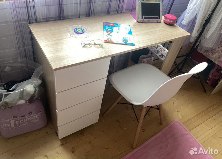 Детский рабочий стол