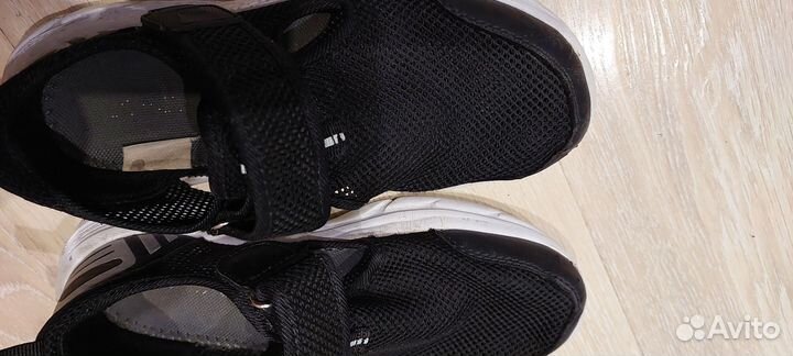 Кроссовки-сандалии облегчённые 33 размер