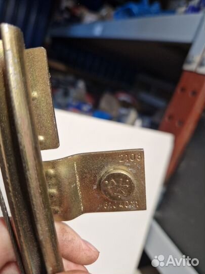 Стеклоподъемник Ваз-2108 передний левый