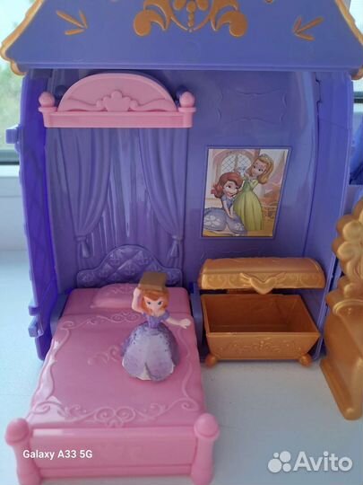 Домики с игрушками