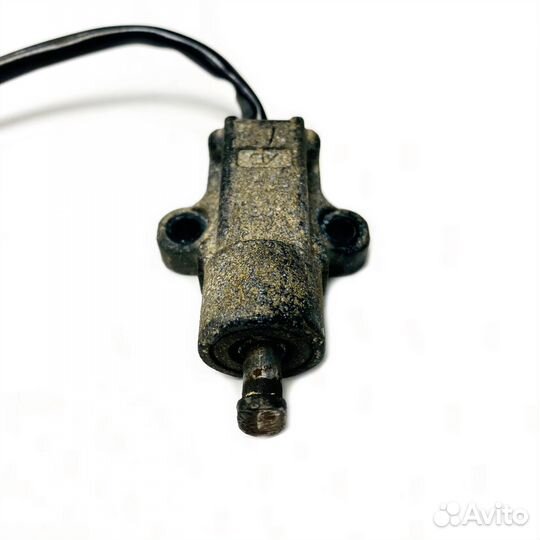 Концевик бок. подножки Yamaha Gear 4Т UA06/UA07б/у