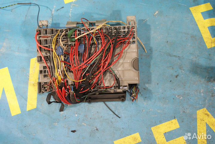 Блок предохранителей Opel vectra B Caravan