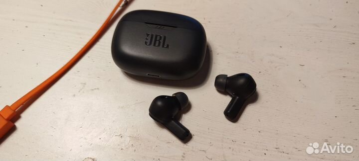 JBL Наушники беспроводные с микрофоном wave beam