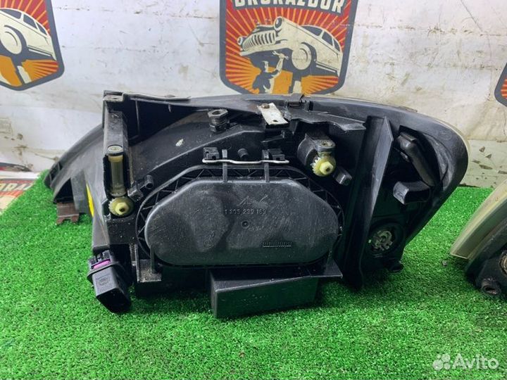 Фара Ford Galaxy WGR E5SA 2000