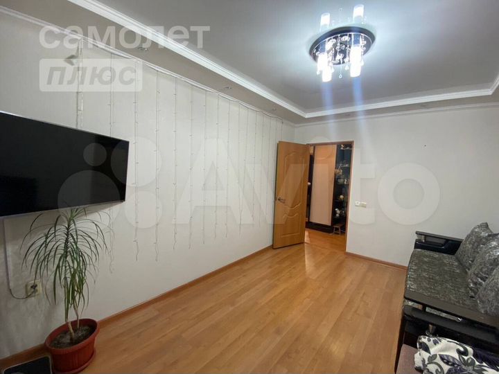 2-к. квартира, 47 м², 9/9 эт.