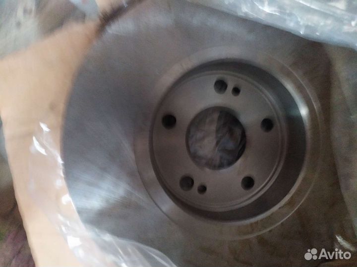 Тормозные колодки передние