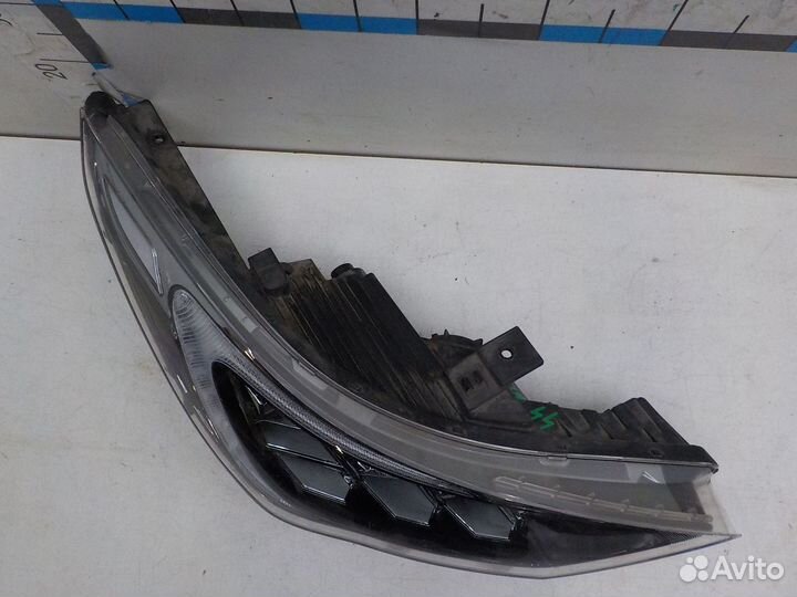 Фара правая Hyundai Solaris