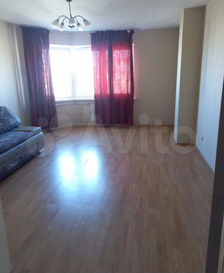 2-к. квартира, 61 м², 8/10 эт.