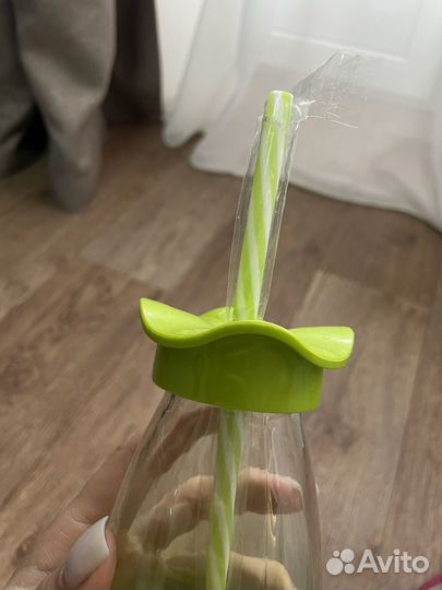 Бутылка для воды с трубочкой