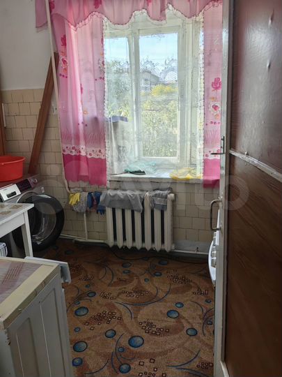 Комната 18 м² в 5-к., 3/5 эт.