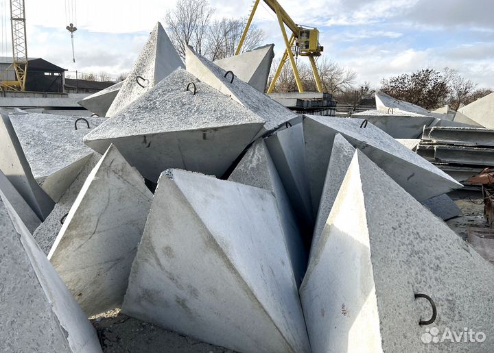 Железобетонные пирамиды Зубы дракона по ГОСТ