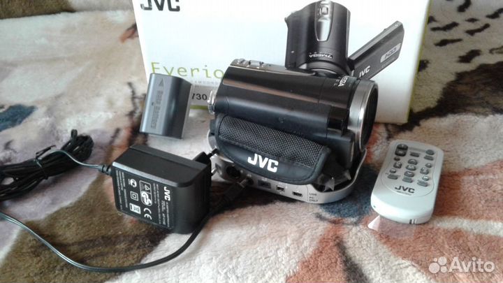 Видеокамера JVC GZ MG 730