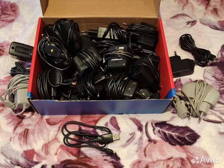 AV, кабели, USB и зарядные устройства