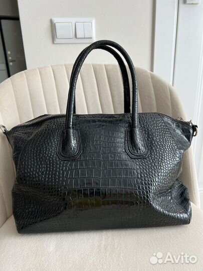 Сумка кожаная черная