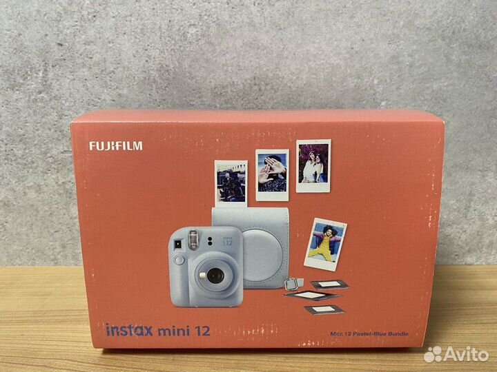 Fujifilm instax Mini 12 + картридж на 10 шт