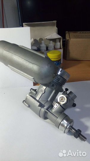 Авиамодельный двигатель