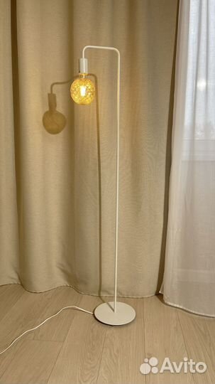 Торшер напольный