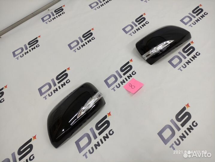 Накладки зеркал с поворотником Lexus LX570 08-11г