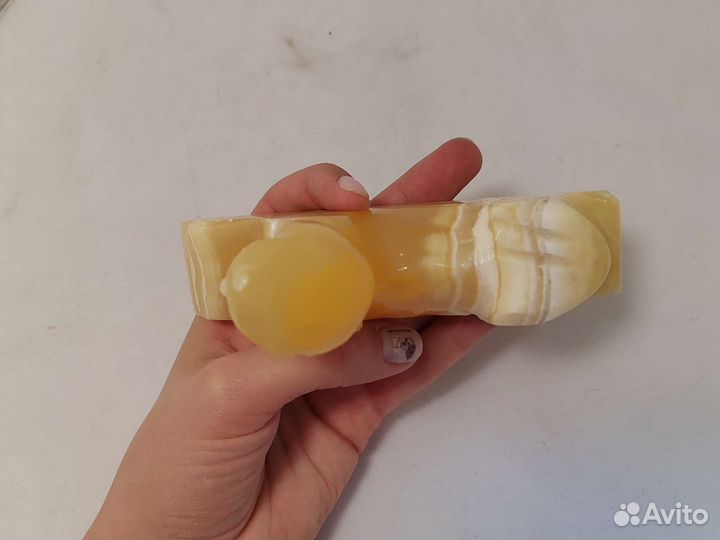 Сфинкс из камня. Оникс или Селенит