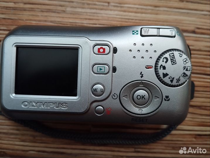 Компактный фотоаппарат olympus