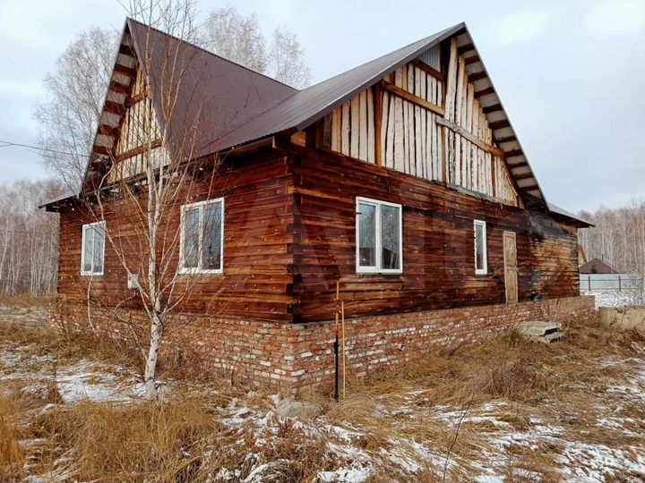 Коттедж 220 м² на участке 15 сот.