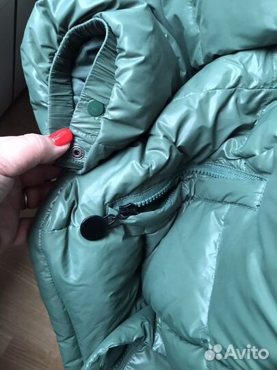 Пуховик женский Benetton