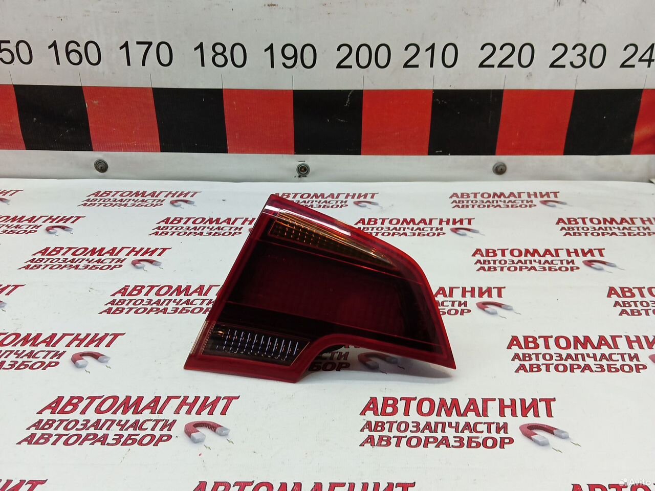 Фонарь крышки багажника правый Evolute i pro