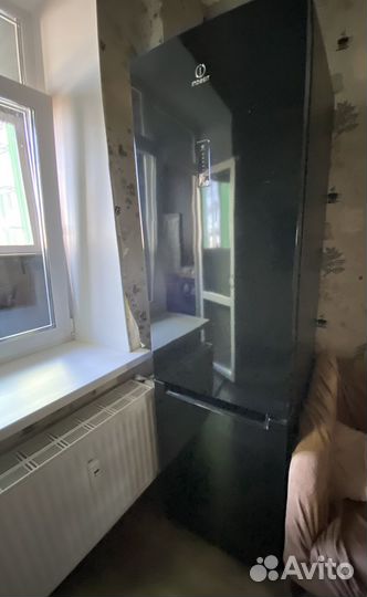 Холодильник inbesit