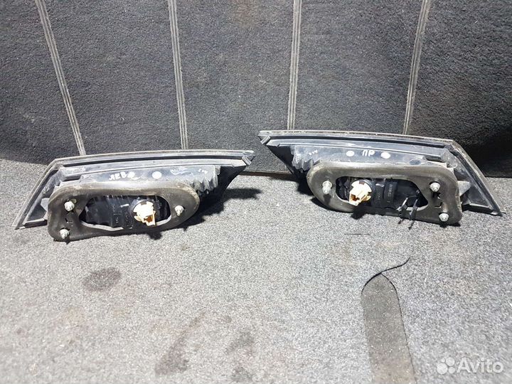 Фонарь крышки багажника Honda civic 5d