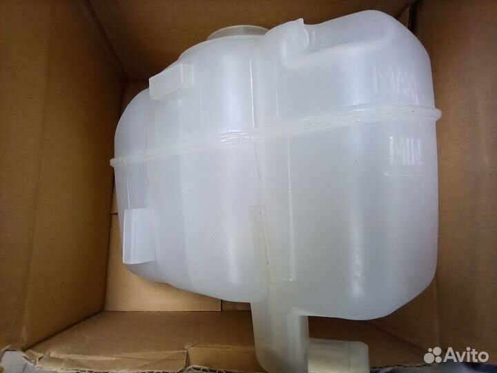 Бачок расширительный V95-0216 Vaico