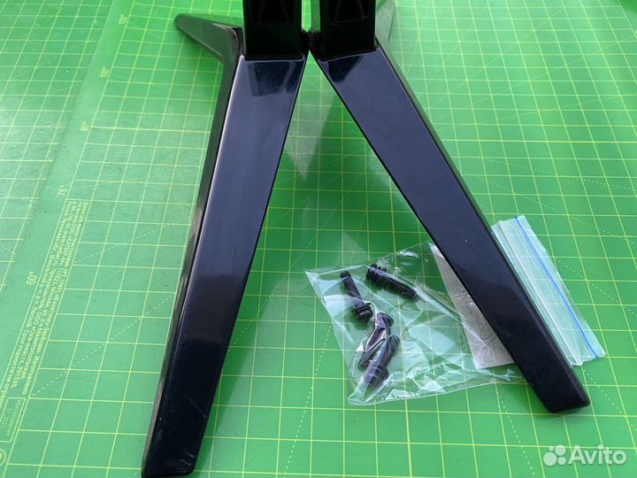 Skywoorth 40E2AS ножки