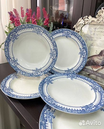 Прекрасные антикварные тарелки