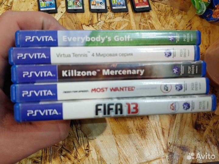 24 картриджа для ps vita и 2 для Nintendo switch