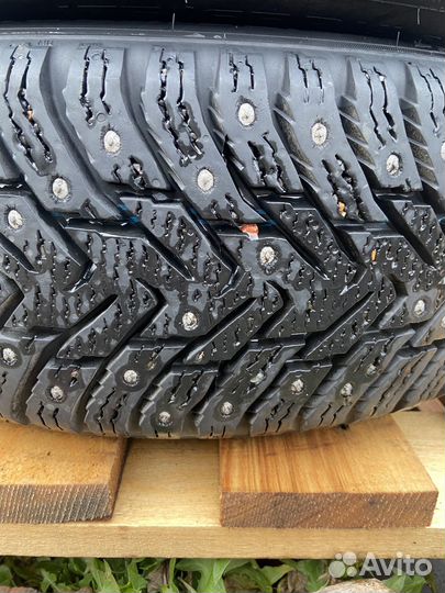 Nokian Tyres Hakkapeliitta 8 175/65 R14