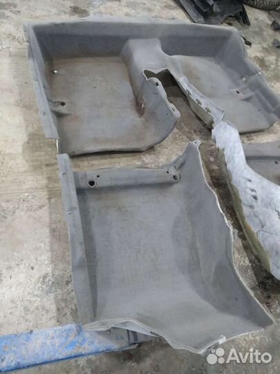 Пол салона Toyota Solara 03-09г