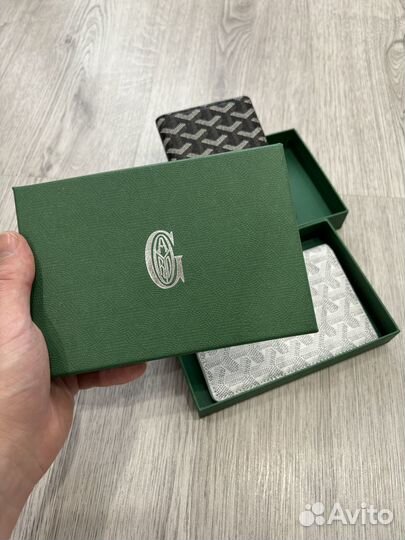 Обложка на паспорт goyard