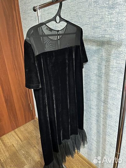 Бархатное черное платье