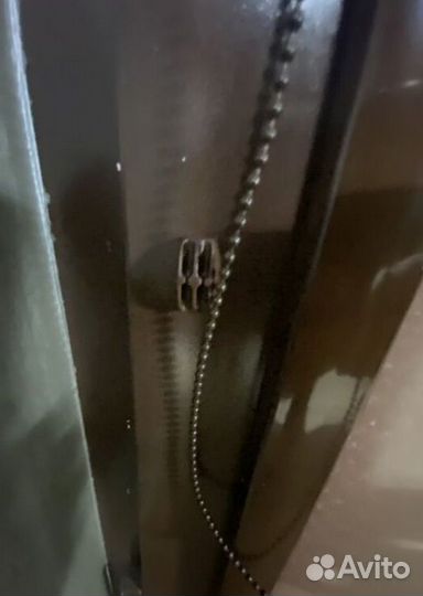 Рулонные шторы в коричневом коробе H9570