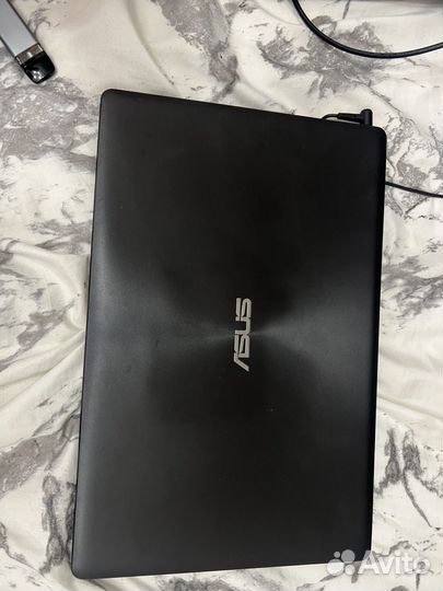 Ноутбук asus