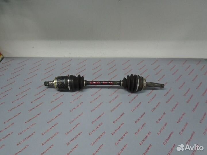 Nissan 39101-0M000 Вал приводной левый