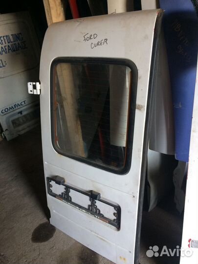 Дверь задняя Ford courier