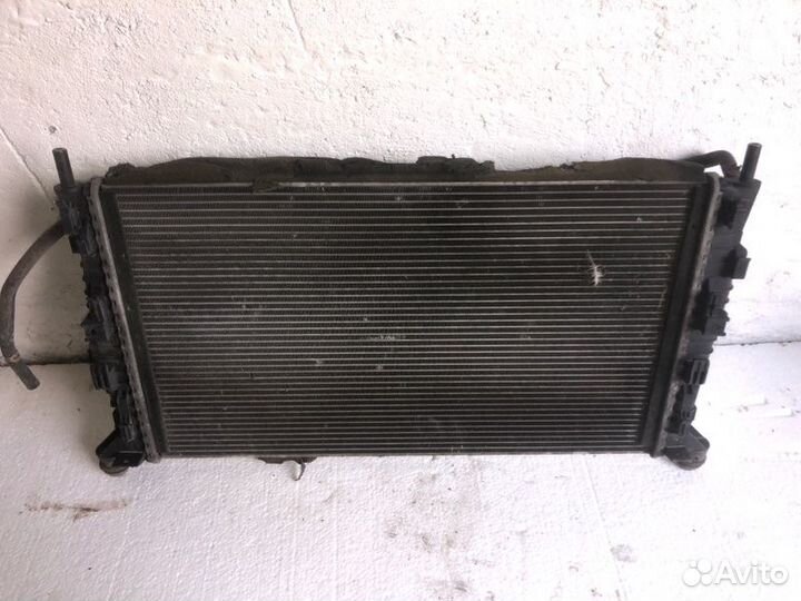 Радиатор двс Ford C-Max 2.0 aoda 2005