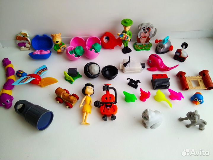 Игрушки из киндера 90х