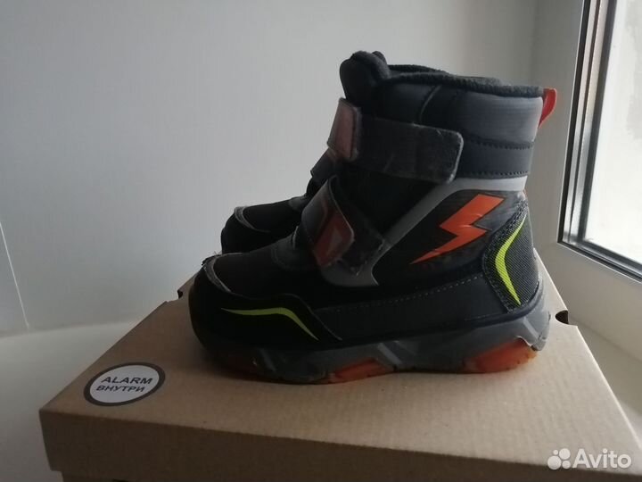 Ботинки для мальчика 28