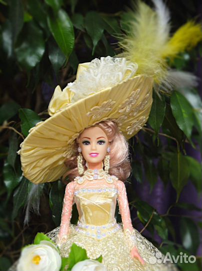 Кукла-шкатулка ручной работы Мисс Элизабет