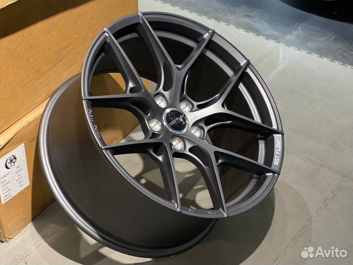 Диски литые R19 5x114,3 разноширокие Fоrd Мustаng
