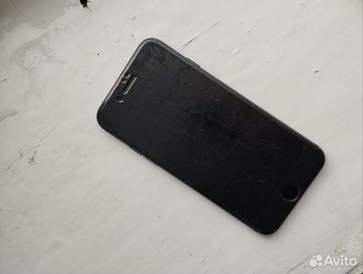 iPhone 7, 128 ГБ