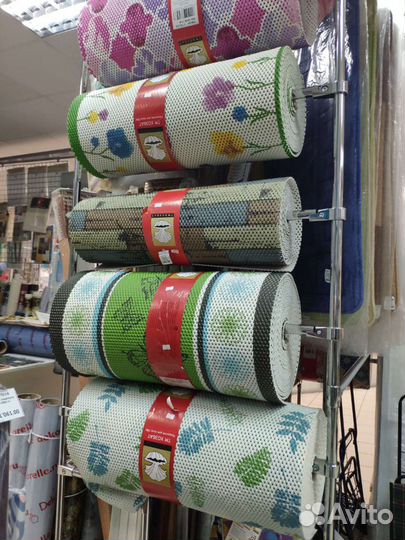 Рулонный коврики в ванну