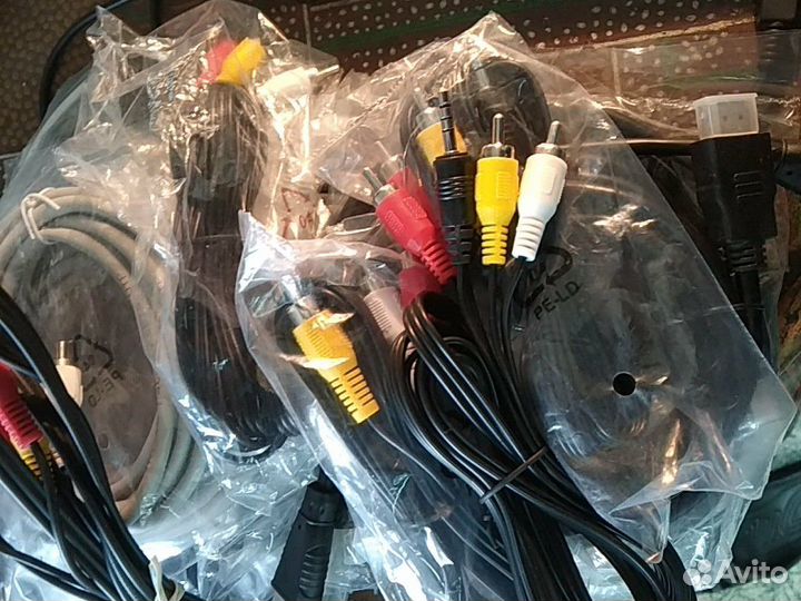 Кабель соединительный 3.5 Jack (M) /3RCA(M) 1.5м