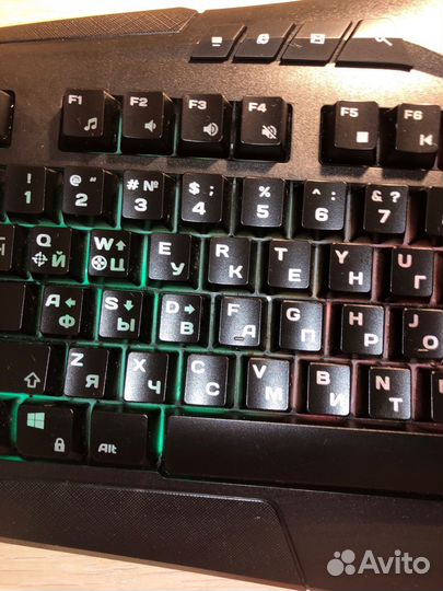 Игровая клавиатура б/у